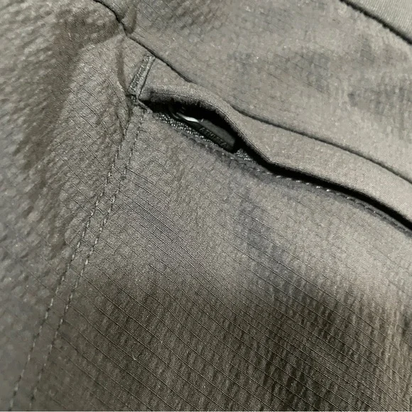 Athleta Shorts Womens Black Size 4 Trekkie Ripstop Trail Hiking Nylon Active - Picture 5 of 12